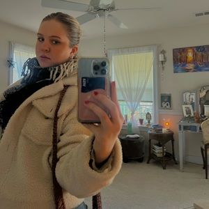 Meet your Posher, Eden